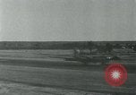 Standbild B-29 Bomber Indien, 1944, aus Sekunde 29 historischem Filmmaterial Videoclip 65675036055