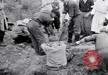 Immagine di Corpi morti Belgio, 1944, secondo 23 filmato di repertorio 65675036056