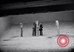 Standbild Erschießungskommando Kammer der Nazis Belgien, 1944, aus Sekunde 13 historischem Filmmaterial Videoclip 65675036058