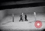Standbild Erschießungskommando Kammer der Nazis Belgien, 1944, aus Sekunde 27 historischem Filmmaterial Videoclip 65675036058