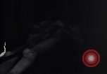 Standbild Leichen von NS-Gefangenen Ebensee Österreich, 1945, aus Sekunde 19 historischem Filmmaterial Videoclip 65675036064