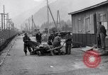Standbild Leichen von NS-Gefangenen Ebensee Österreich, 1945, aus Sekunde 43 historischem Filmmaterial Videoclip 65675036064