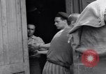 Immagine di Campo di concentramento i prigionieri Ebensee Austria, 1945, secondo 25 filmato di repertorio 65675036065
