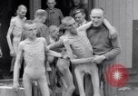 Immagine di Campo di concentramento i superstiti Ebensee Austria, 1945, secondo 17 filmato di repertorio 65675036066