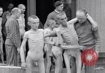 Immagine di Campo di concentramento i superstiti Ebensee Austria, 1945, secondo 21 filmato di repertorio 65675036066