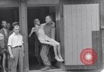 Immagine di Campo di concentramento i superstiti Ebensee Austria, 1945, secondo 60 filmato di repertorio 65675036066