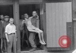 Immagine di Campo di concentramento i superstiti Ebensee Austria, 1945, secondo 62 filmato di repertorio 65675036066