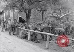 Immagine di Prigionieri tedeschi Spittal Austria, 1945, secondo 53 filmato di repertorio 65675036067