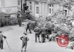 Standbild Generäle der alliierten Streitkräfte Bad Wildungen Deutschland, 1945, aus Sekunde 21 historischem Filmmaterial Videoclip 65675036068