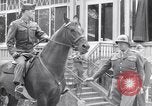 Standbild Generäle der alliierten Streitkräfte Bad Wildungen Deutschland, 1945, aus Sekunde 26 historischem Filmmaterial Videoclip 65675036068