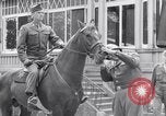 Standbild Generäle der alliierten Streitkräfte Bad Wildungen Deutschland, 1945, aus Sekunde 32 historischem Filmmaterial Videoclip 65675036068