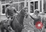 Standbild Generäle der alliierten Streitkräfte Bad Wildungen Deutschland, 1945, aus Sekunde 34 historischem Filmmaterial Videoclip 65675036068