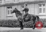Standbild Generäle der alliierten Streitkräfte Bad Wildungen Deutschland, 1945, aus Sekunde 42 historischem Filmmaterial Videoclip 65675036068