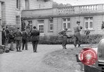 Standbild Generäle der alliierten Streitkräfte Bad Wildungen Deutschland, 1945, aus Sekunde 50 historischem Filmmaterial Videoclip 65675036068