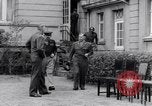 Standbild Generäle der alliierten Streitkräfte Bad Wildungen Deutschland, 1945, aus Sekunde 7 historischem Filmmaterial Videoclip 65675036069