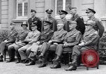 Standbild Generäle der alliierten Streitkräfte Bad Wildungen Deutschland, 1945, aus Sekunde 21 historischem Filmmaterial Videoclip 65675036069