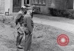 Standbild Generäle der alliierten Streitkräfte Bad Wildungen Deutschland, 1945, aus Sekunde 36 historischem Filmmaterial Videoclip 65675036069