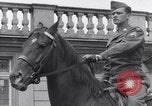 Standbild Generäle der alliierten Streitkräfte Bad Wildungen Deutschland, 1945, aus Sekunde 54 historischem Filmmaterial Videoclip 65675036069