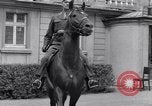 Standbild Generäle der alliierten Streitkräfte Bad Wildungen Deutschland, 1945, aus Sekunde 58 historischem Filmmaterial Videoclip 65675036069