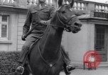 Standbild Generäle der alliierten Streitkräfte Bad Wildungen Deutschland, 1945, aus Sekunde 59 historischem Filmmaterial Videoclip 65675036069