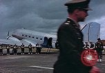 Standbild Generalleutnant Hoyt S Vandenberg Torgau Deutschland, 1945, aus Sekunde 12 historischem Filmmaterial Videoclip 65675036087
