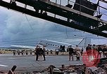 Standbild Generalleutnant Hoyt S Vandenberg Torgau Deutschland, 1945, aus Sekunde 14 historischem Filmmaterial Videoclip 65675036087