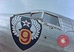 Standbild Generalleutnant Hoyt S Vandenberg Torgau Deutschland, 1945, aus Sekunde 28 historischem Filmmaterial Videoclip 65675036087