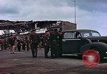 Standbild Generalleutnant Hoyt S Vandenberg Torgau Deutschland, 1945, aus Sekunde 35 historischem Filmmaterial Videoclip 65675036087