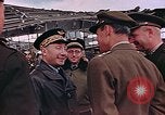Standbild Generalleutnant Hoyt S Vandenberg Torgau Deutschland, 1945, aus Sekunde 43 historischem Filmmaterial Videoclip 65675036087