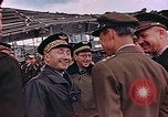 Standbild Generalleutnant Hoyt S Vandenberg Torgau Deutschland, 1945, aus Sekunde 45 historischem Filmmaterial Videoclip 65675036087
