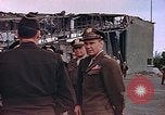 Standbild Generalleutnant Hoyt S Vandenberg Torgau Deutschland, 1945, aus Sekunde 49 historischem Filmmaterial Videoclip 65675036087