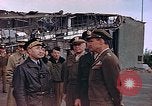 Standbild Generalleutnant Hoyt S Vandenberg Torgau Deutschland, 1945, aus Sekunde 54 historischem Filmmaterial Videoclip 65675036087