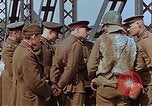 Immagine di Americani e russi funzionari militari soddisfare Torgau Germania, 1945, secondo 24 filmato di repertorio 65675036089