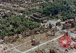 Immagine di Rovine della città quasi completamente distrutta di Braunschweig da Bombardamenti durante la seconda guerra mondiale Braunschweig Germania, 1945, secondo 8 filmato di repertorio 65675036095