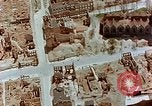 Immagine di Rovine della città quasi completamente distrutta di Braunschweig da Bombardamenti durante la seconda guerra mondiale Braunschweig Germania, 1945, secondo 14 filmato di repertorio 65675036095