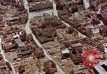 Immagine di Rovine della città quasi completamente distrutta di Braunschweig da Bombardamenti durante la seconda guerra mondiale Braunschweig Germania, 1945, secondo 27 filmato di repertorio 65675036095