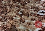 Immagine di Rovine della città quasi completamente distrutta di Braunschweig da Bombardamenti durante la seconda guerra mondiale Braunschweig Germania, 1945, secondo 32 filmato di repertorio 65675036095