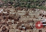 Immagine di Rovine della città quasi completamente distrutta di Braunschweig da Bombardamenti durante la seconda guerra mondiale Braunschweig Germania, 1945, secondo 36 filmato di repertorio 65675036095