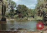 Immagine di Il laghetto nel parco pubblico Colonia Germania, 1945, secondo 11 filmato di repertorio 65675036099