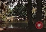 Immagine di Il laghetto nel parco pubblico Colonia Germania, 1945, secondo 27 filmato di repertorio 65675036099