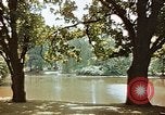 Immagine di Il laghetto nel parco pubblico Colonia Germania, 1945, secondo 33 filmato di repertorio 65675036099