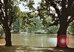 Immagine di Il laghetto nel parco pubblico Colonia Germania, 1945, secondo 34 filmato di repertorio 65675036099