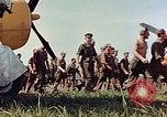 Standbild Personal von 362 Fighter vorbei Kamera Illesheim Deutschland, 1945, aus Sekunde 14 historischem Filmmaterial Videoclip 65675036115
