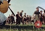 Standbild Personal von 362 Fighter vorbei Kamera Illesheim Deutschland, 1945, aus Sekunde 15 historischem Filmmaterial Videoclip 65675036115