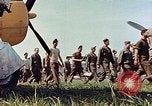 Standbild Personal von 362 Fighter vorbei Kamera Illesheim Deutschland, 1945, aus Sekunde 17 historischem Filmmaterial Videoclip 65675036115