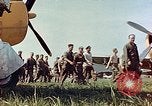 Standbild Personal von 362 Fighter vorbei Kamera Illesheim Deutschland, 1945, aus Sekunde 20 historischem Filmmaterial Videoclip 65675036115