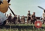 Standbild Personal von 362 Fighter vorbei Kamera Illesheim Deutschland, 1945, aus Sekunde 21 historischem Filmmaterial Videoclip 65675036115