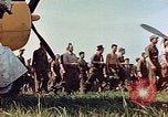Standbild Personal von 362 Fighter vorbei Kamera Illesheim Deutschland, 1945, aus Sekunde 26 historischem Filmmaterial Videoclip 65675036115