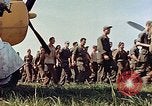 Standbild Personal von 362 Fighter vorbei Kamera Illesheim Deutschland, 1945, aus Sekunde 29 historischem Filmmaterial Videoclip 65675036115