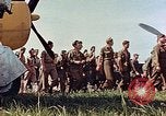 Standbild Personal von 362 Fighter vorbei Kamera Illesheim Deutschland, 1945, aus Sekunde 33 historischem Filmmaterial Videoclip 65675036115